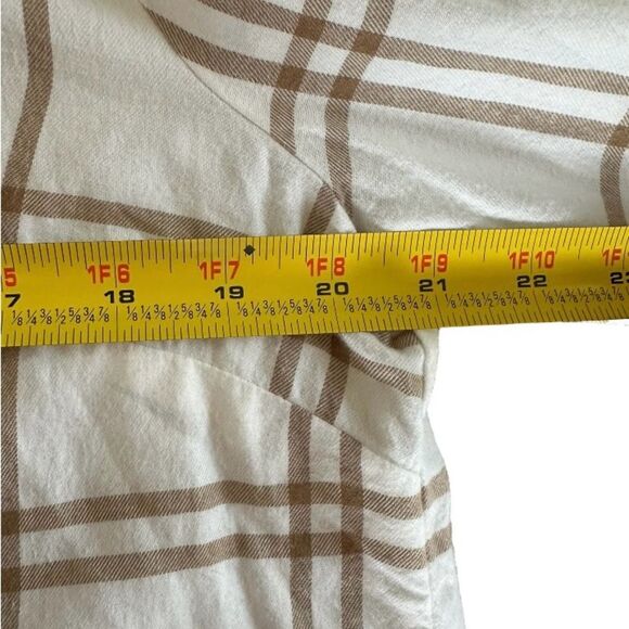 J. Crew Women’s Flannel Button Front Window Pane Cream Tan. Size Large - Picture 3 of 6